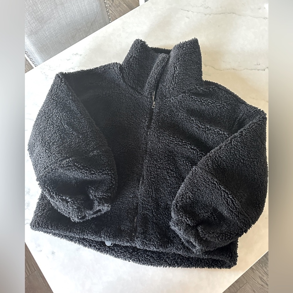 Lululemon cinchable fleece zip up. Size 8.